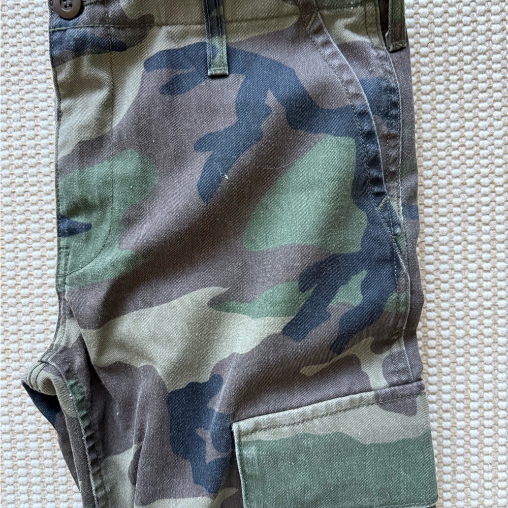 Re/Done Green Camouflage Shorts